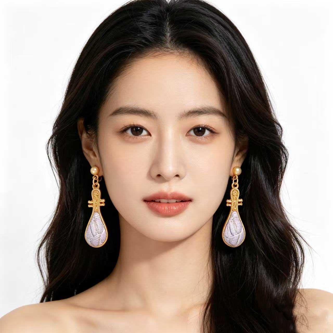 Vintage Song Brocade Pipa Drop Earrings