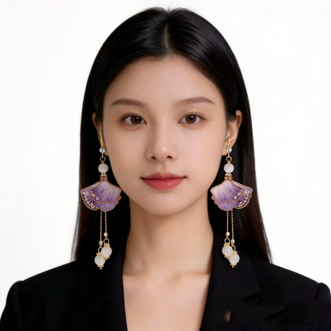 Ming & Qing Velvet Jewelry